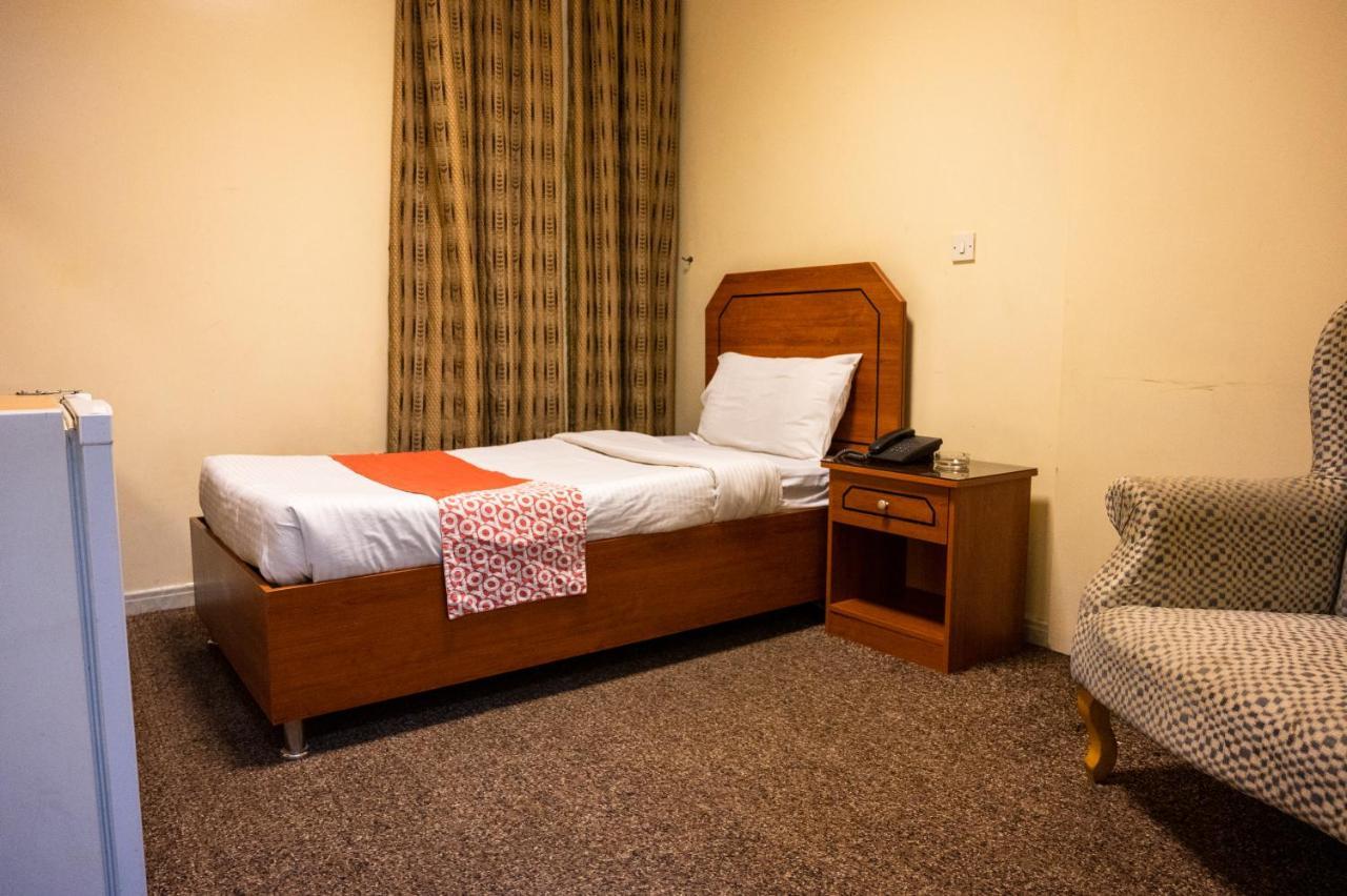 Al Hamra Palace Residential *